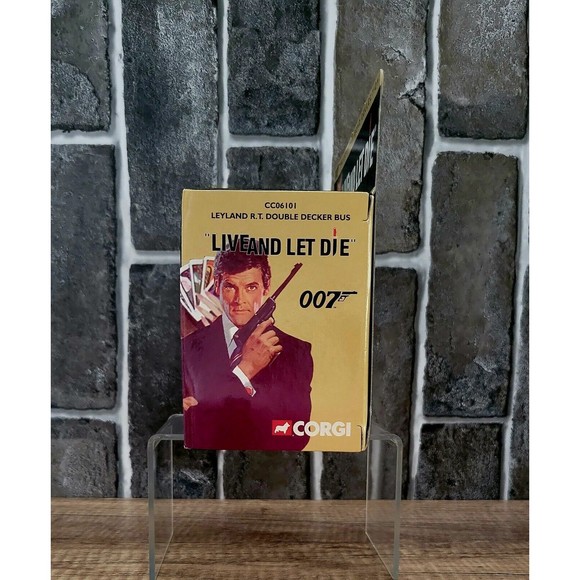 JAMES BOND 007 Corgi "Live & Let Die" Leyland Dbl Decker Bus (2000) #CC06101 NEW - Picture 6 of 9